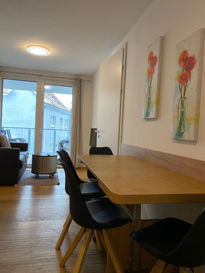 Modern Apartment With Balcony Near City Center Bécs Kültér fotó
