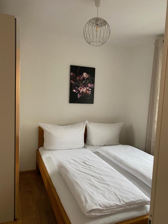 Modern Apartment With Balcony Near City Center Bécs Kültér fotó