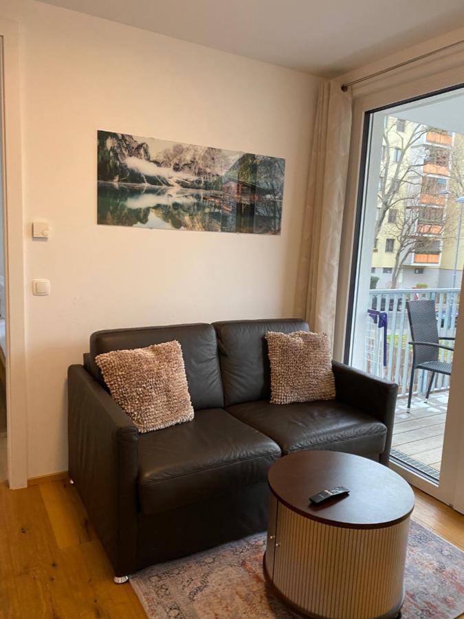 Modern Apartment With Balcony Near City Center Bécs Kültér fotó