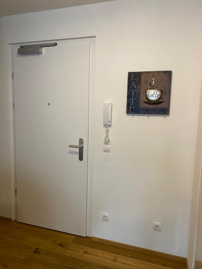Modern Apartment With Balcony Near City Center Bécs Kültér fotó